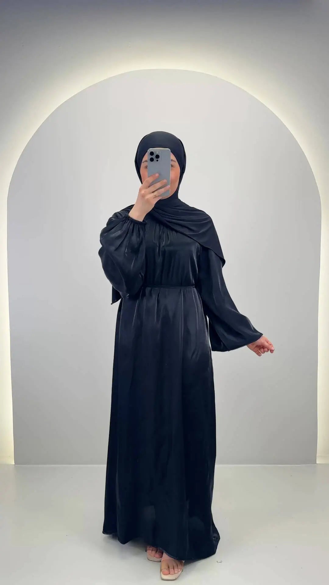 <tc>S</tc>i<tc>m</tc>la Abaya <tc>S</tc>black