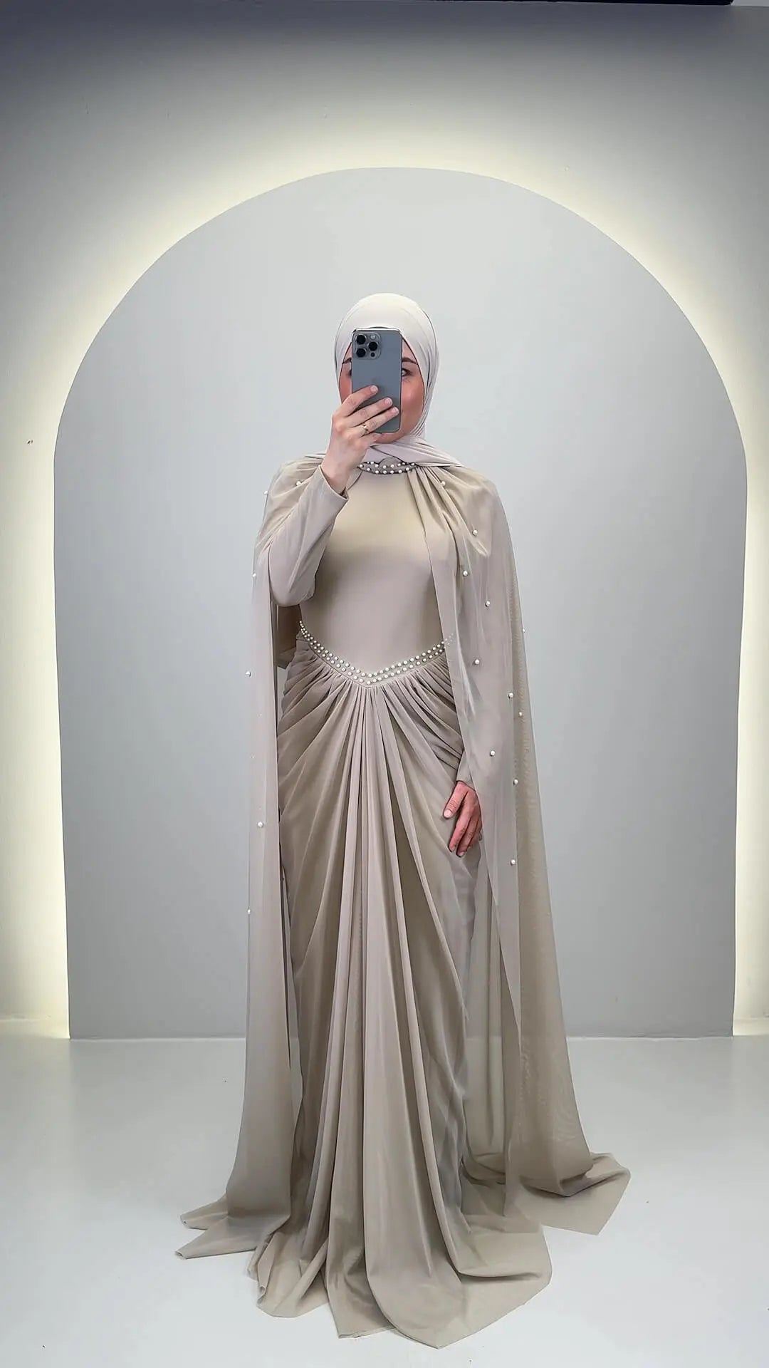 Tiya Evening dress Beige