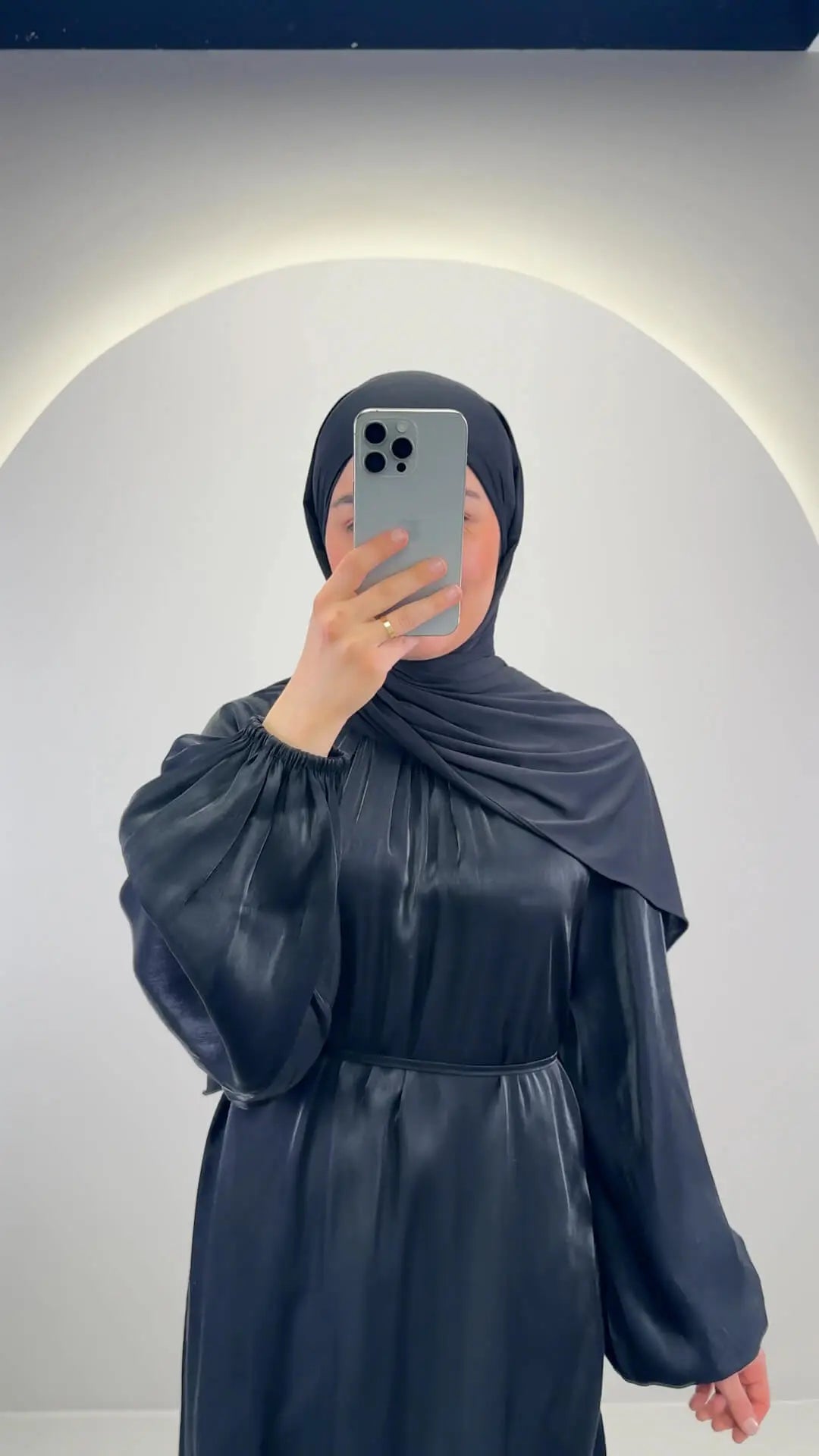 <tc>S</tc>i<tc>m</tc>la Abaya <tc>S</tc>black